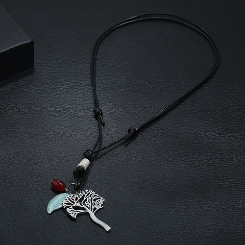 Collier Long avec Pendentif Arbre de Vie et Feuille en Alliage Rétro Bijoux Ethniques Bohèmes Cordon de Cire pour Femme