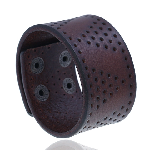 Bracciale da Uomo in Cuoio Retro Punk Polsino Largo in Pelle Marrone Invecchiata Con Fori Punzonati Chiusura a Scatto in Metallo