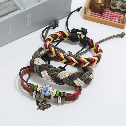 Bracciale Intrecciato in Pelle Vintage Bohemian per Uomo Donna Ciondolo Farfalla Perla in Ceramica Etnico Multistrato Gioielli