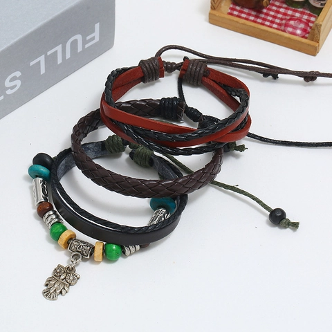Bracciale Vintage Multistrato in Pelle di Vacca Intrecciata per Uomo Donna Ciondolo Gufo Bohémien Perla di Legno Bracciale Etnico Regolabile