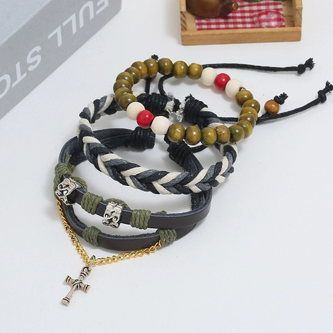 Bracciale in Pelle Vintage Bohemian per Uomo Corda Intrecciata in Pelle di Vacchetta Perline in Legno Ciondolo a Croce Gioielli Retro Punk