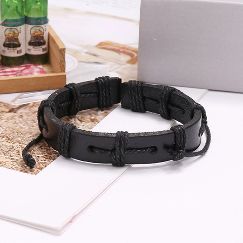 Handgewebtes Rindsleder Armband Retro Punk Stil Verstellbares Hanfseil Umwickeltes Armband Mode Unisex Schmuck