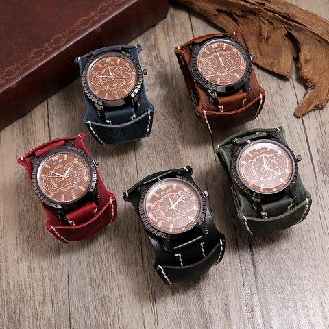 Orologio al Quarzo da Uomo in Pelle di Vacchetta Larga Stile Vintage Punk Cassa in Lega Workwear Robusto Orologio Decorativo