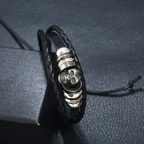 Bracciale da Uomo Vintage Punk Multistrato in Pelle Nera Teschio Intrecciato a Mano Regolabile Regalo Gioielli
