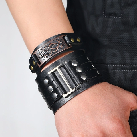 Set di Braccialetti in Pelle da Uomo Punk Rock Intrecciato Multistrato Cinturino in Lega con Borchie Gioielli di Moda Retro Regalo