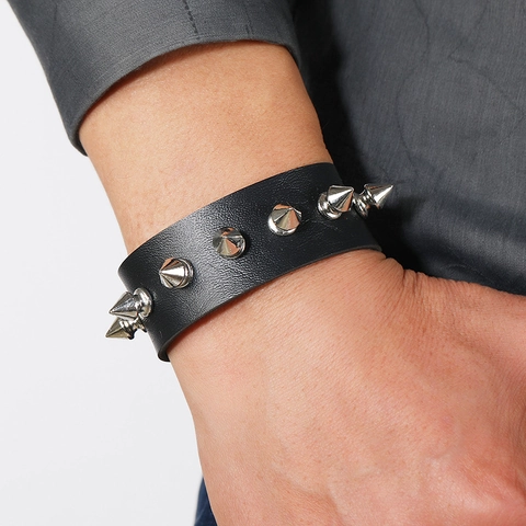 Punk Herren Schwarz PU Leder Armband Mit Nieten Und Spikes Rock Gothic Verstellbarer Armreif Schmuck Zubehör