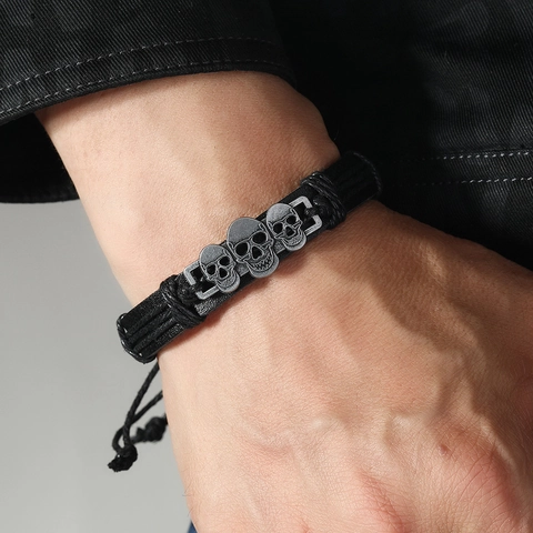 Pulsera de Cuero Artificial Trenzado Retro Punk para Hombre Con Calavereas de Aleación Joyería Gótica Halloween Hecha a Mano Ajustable