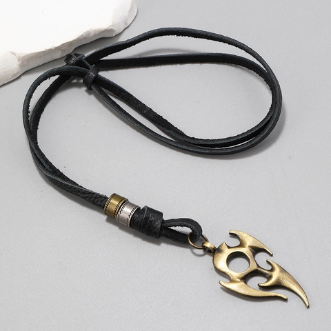 Collana in Pelle Tribale Vintage per Uomo Donna Cordino Regolabile Ciondolo Totem Fiamma in Lega Gioielli Etnici Retrò