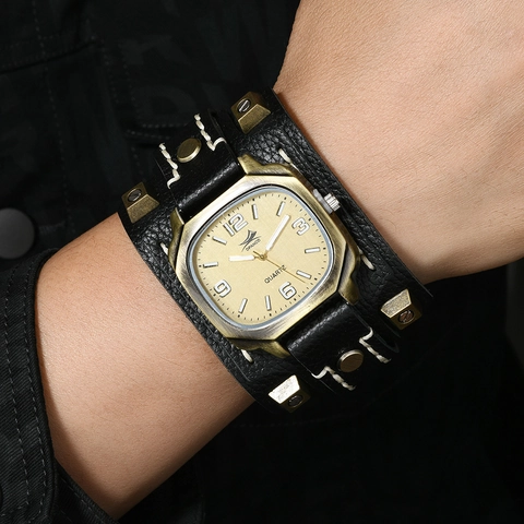 Vintage Men Punk Wide Cowhide Leather Cuff Quartz Watch With Metal Rivets And Handmade Stitching Retro Hip Hop Wristband Watch