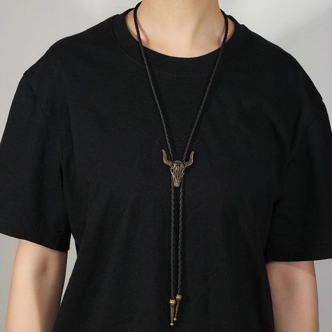 Vintage Western Cowboy Bolo Tie Necklace Men Women Alloy Longhorn Bull Skull Pendant Adjustable Braided Leather Cord