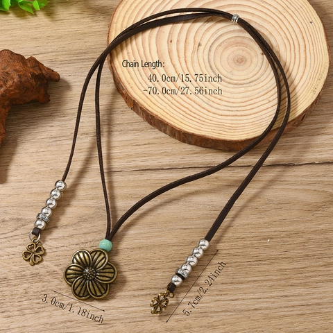 Collana con Ciondolo a Fiore Bohemien Vintage per Donna in Lega di Bronzo Antico Ciondolo Floreale Regolabile in Pelle Artificiale