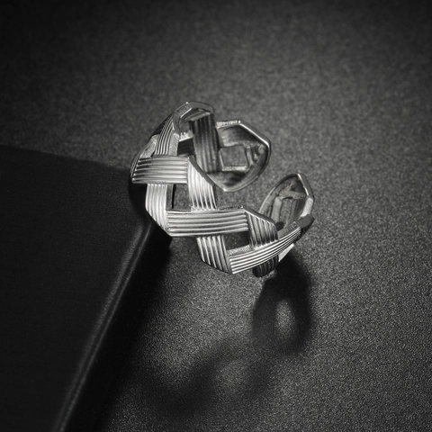European American Style Stainless Steel Geometric Hollow Woven Pattern Open Adjustable Ring For Women Fashion Jewelry