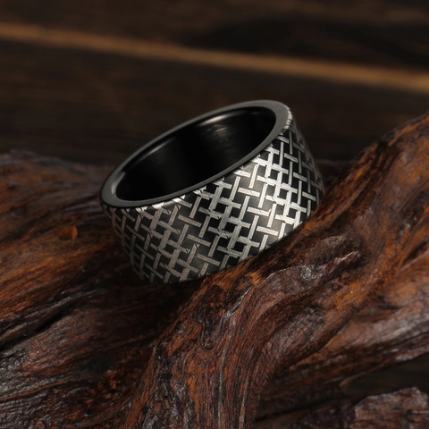 Vintage Industrial Titanium Steel Ring For Men Mesh Grid Pattern Distressed Antique Silver Black Wide Band Ring Jewelry