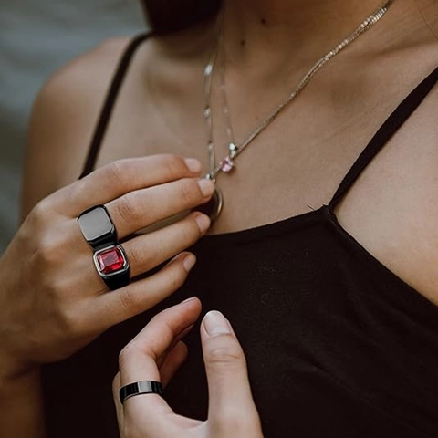 Titanstahl Quadratisch Roter Strass Siegelring Und Glatter Bandring Und Flacher Ring Kombination Für Herren Damen