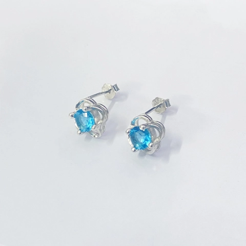 925 Sterling Silver Four Leaf Clover Stud Earrings For Women Hollow Flower Design Rhinestone Inlaid Fresh Sweet Jewelry Gift