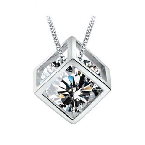Collier Pendentif Cube en Argent Sterling 925 pour Femme Minimaliste Géométrique Incrusté de Strass Chaîne de Boîte Bijoux Cadeau