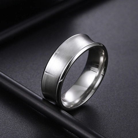 Minimalistischer Konkavierter Titanstahl Ring Für Herren Silberfarben Gebürsteter Bandring Mode Schmuck Fingerring Geschenk