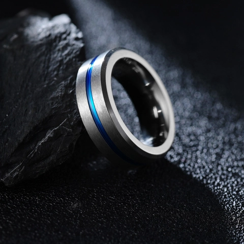 Anello da Uomo in Acciaio al Titanio Spazzolato Solco Blu Finitura Opaca Anello alla Moda per Gioielli da Uomo Accessorio Casual