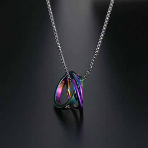 Collana Pendente in Acciaio al Titanio Multicolore Con Tre Anelli Intrecciati Motivo a Vite Strass per Uomo Donna Gioielli