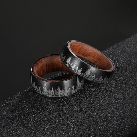Vintage Schwarz Titanstahl Wald Wolf Muster Ring Mit Natur Birnenholz Einlage Innenband Für Damen Herren Pärchen Schmuck