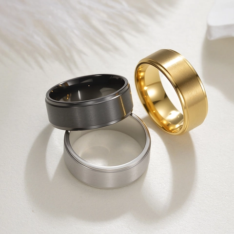 Bague Simple en Acier Inoxydable Brossé Mat pour Hommes Bague Géométrique Couleur Or Noir Argent Bijoux pour Hommes Femmes