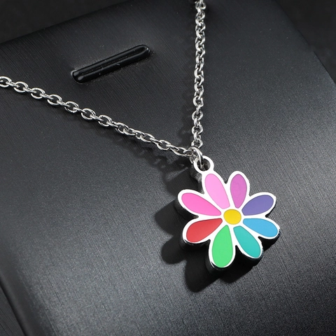 Collar Con Colgante De Flor Colorida De Acero Inoxidable Para Mujeres Hombres Colgante Esmalte Margarita Cadena En O Joyería