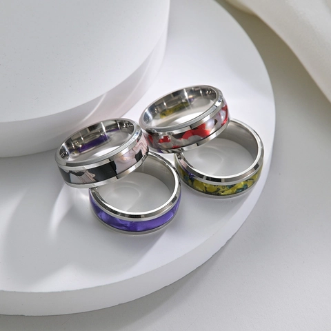 Bague de Couple avec Incrustation de Fausse Opale en Acier Inoxydable Bande Géométrique Texture Marbre pour Hommes Femmes Bijoux