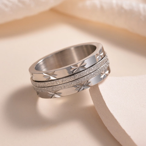 Women Stainless Steel Star Pattern Spinner Ring Sandblasted Rotatable Stress Relief Band Ring Fashion Jewelry Gift