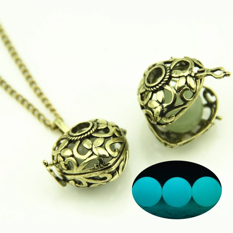 Collana Medaglione Vuoto a Cuore in Lega Vintage Brilla al Buio Pendente in Pietra Luminosa Collana Gioielli Strass per Donna Regalo