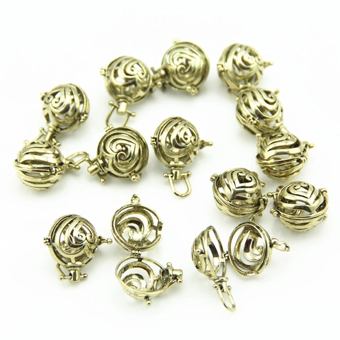 Vintage Alloy Hollow Ball Locket Pendant For DIY Jewelry Making Round Heart Pattern Openable Cage Pendant Women Accessory