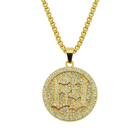 Collana con Pendente Rotondo Hip Hop Placcato Oro 18K Con Strass Intarsiato Lettera Numerica Gotica Collana con Pendente per Uomo Donna Gioielli