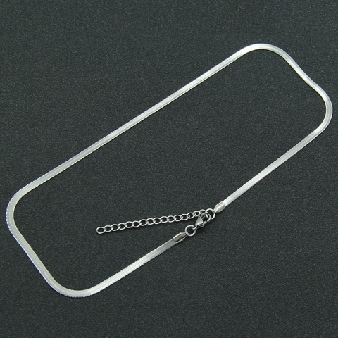 Minimalist Stainless Steel Flat Snake Bone Chain Necklace For Women Ins Style Silver Herringbone Blade Neckwear Jewelry