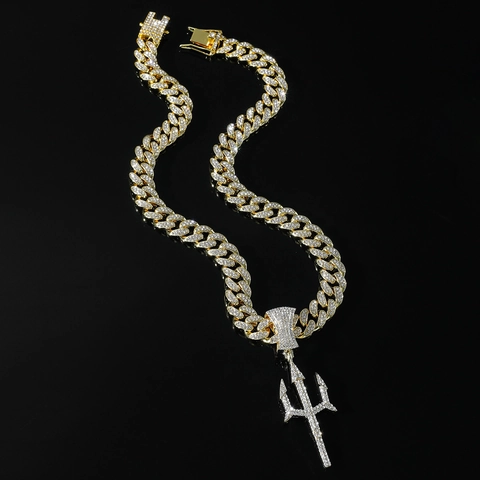 Collana con Pendente a Tridente Hip Hop Con Catena Cubana in Lega di Zinco Intarsiata di Strass Gioielli Moda Uomo