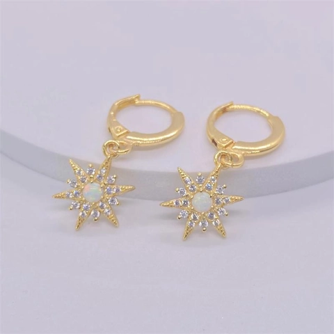 Orecchini a Cerchio in Argento Sterling 925 Placcato Oro a Forma di Stella Ottagonale Con Opale Artificiale e Strass