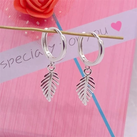 S925 Sterling Silver Leaf Dangle Hoop Earrings Fashion Elegant Feather Pendant Earrings For Women Jewelry Gift Platinum Color