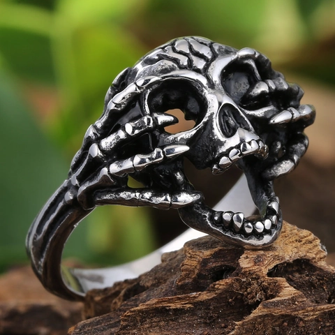 Vintage Gothic 304 Stainless Steel Skull Ring For Men Women Punk Skeleton Hand Ring Polished Biker Jewelry Finger Ring