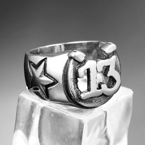 Anillo Retro de Acero Inoxidable 304 para Hombre Número 13 Relieve Herradura Punk Rock Pulido Estrella Joyería para Hombre