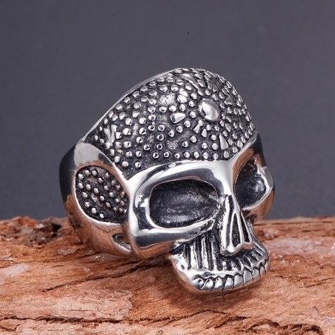 Anillo de Calavera Gótica para Hombre Acero Inoxidable Punk Rock Vintage Cabeza de Esqueleto Ennegrecida Joyería de Biker Regalo
