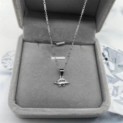 Collana con Ciondolo a Forma di Piccolo Dinosauro in Argento Sterling 925 Carino Cartone Animato Stegosauro Zirconia Intarsiato Gioielli Donna Regalo