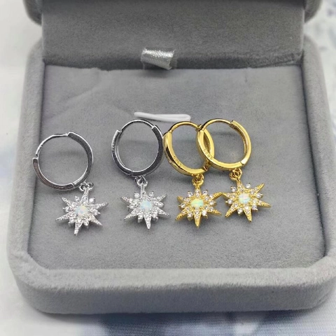 Orecchini a Cerchio Huggie a Forma di Stella Esagramma in Argento Sterling 925 Con Pendente in Opale Artificiale e Strass per Donna