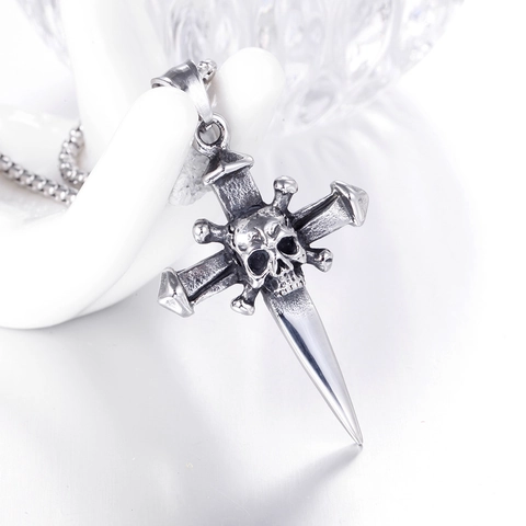 Collana con Pendente a Forma di Teschio Croce e Pugnale in Acciaio Inossidabile 316 Gioielli Gotici Punk Retrò per Uomo e Donna