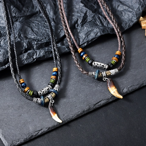 Collier Pendentif Dent de Loup Double Couche Ethnique Vintage Homme Cordon de Cuir Tressé Perles Bijoux de Mode Collier