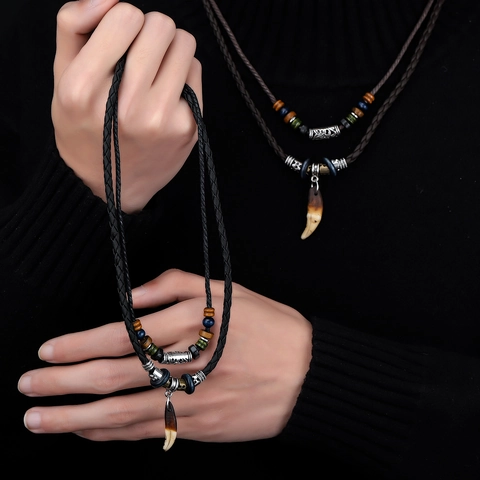 Collier Pendentif Dent de Loup Double Couche Ethnique Vintage Homme Cordon de Cuir Tressé Perles Bijoux de Mode Collier