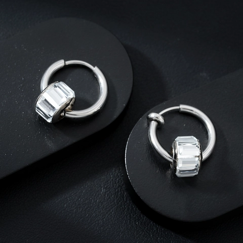 Boucles d'Oreilles Anneaux Unisexes en Zirconia Pendentif Géométrique Argent Électroplaqué Minimaliste Chic Bijoux Homme