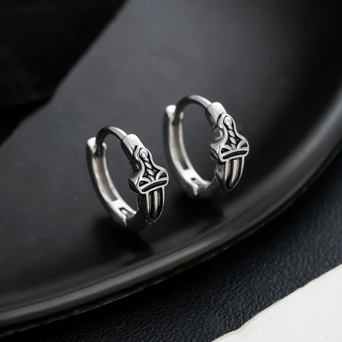 Vintage Titanium Staal Dolk Kruis Creolen Gothic Punk Stijl Sieraden Voor Mannen En Vrouwen Unisex Mode Accessoires