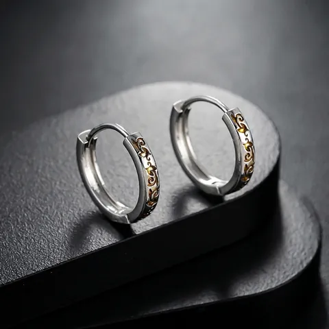 Vintage Kupfer Arabesken Muster Creolen Für Herren Damen Zweifarbige Gold Silber Schnörkel Geschnitzte Huggie Ohrringe Streetwear Schmuck