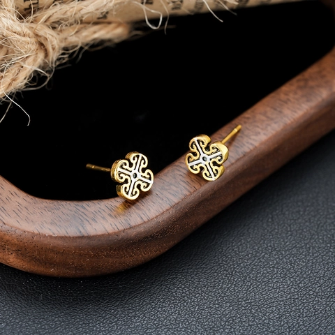 Vintage Kupfer Hohl Kreuz Ohrstecker Für Herren Damen Galvanisiert Gold Glückswolke Design Mode Schmuck Geschenk