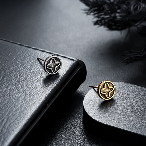 Orecchini a Bottone in Rame Quadrifoglio Vintage per Uomo Donna Oro Argento Antico Modello Stella Gioielli Personalità Round Orecchini