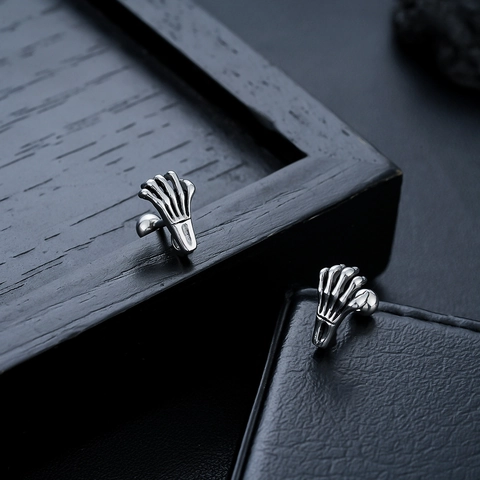 Punk Titanium Steel Skeleton Hand Stud Earring For Men Women Gothic Silver Color Claw Bone Hand Ear Jewelry Single Earring Gift