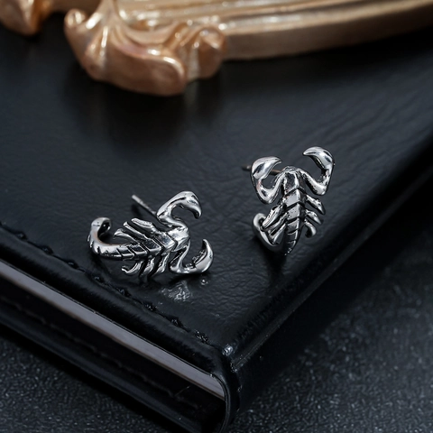 Vintage Scorpion Stud Earrings For Men Punk Gothic Hip Hop Distressed Copper Earrings Animal Jewelry Electroplated Studs